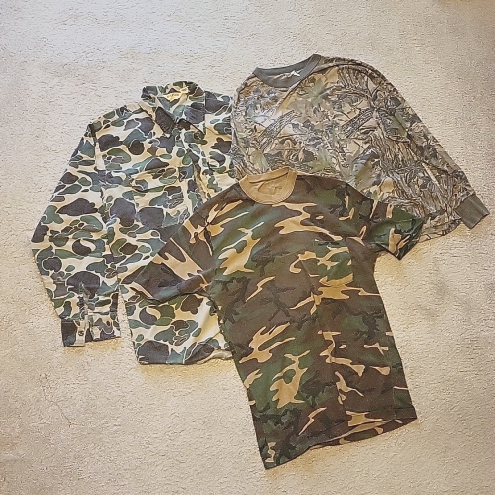 3 men's size large camouflage shirts.